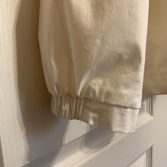 XL Zara Windbreaker in Cream with Hood - Picture 3 of 14